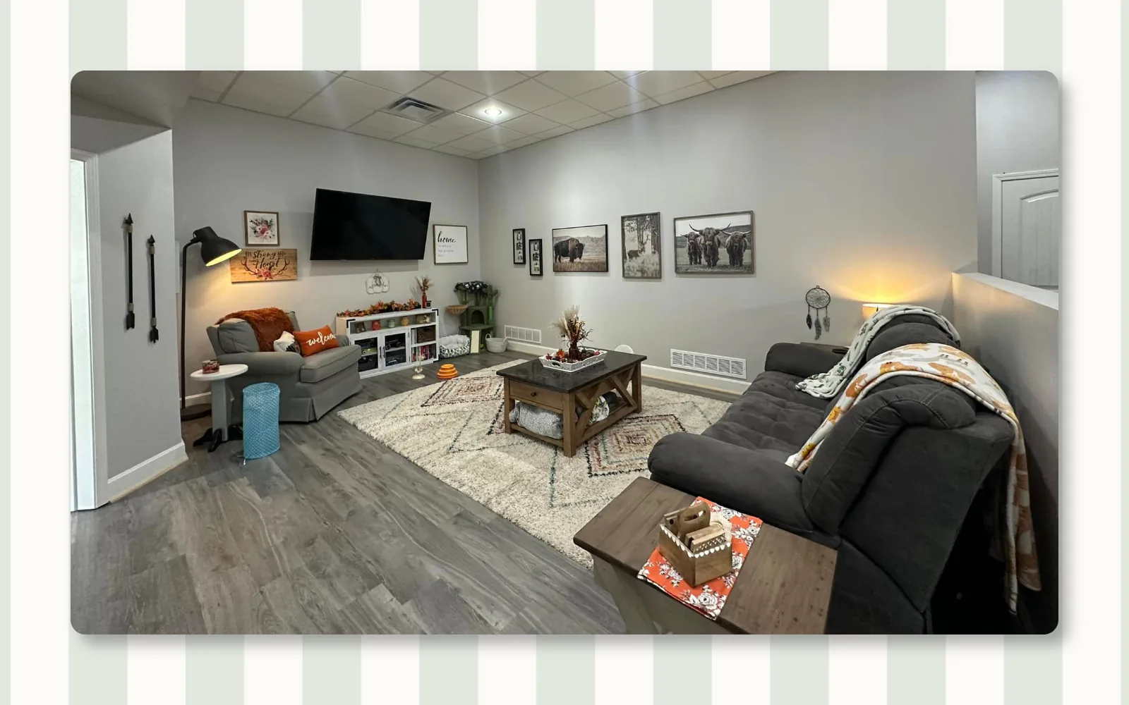Residential family room cleaning completed by Tidy KC