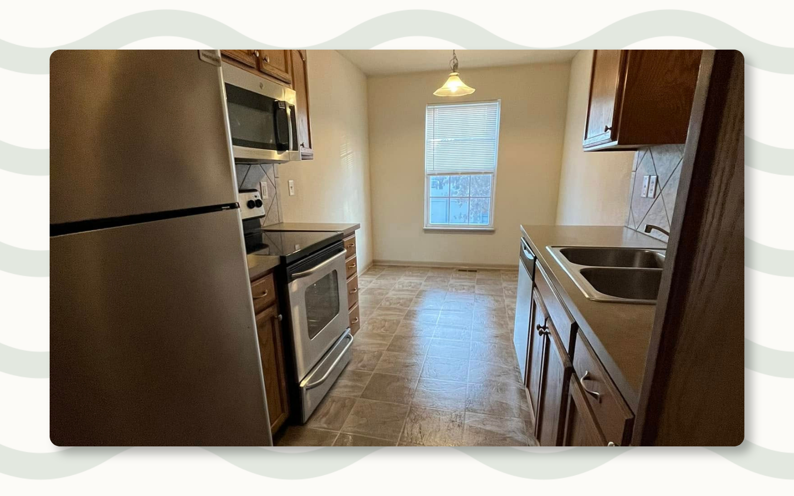 Move-in apartment kitchen clean completed by Tidy KC