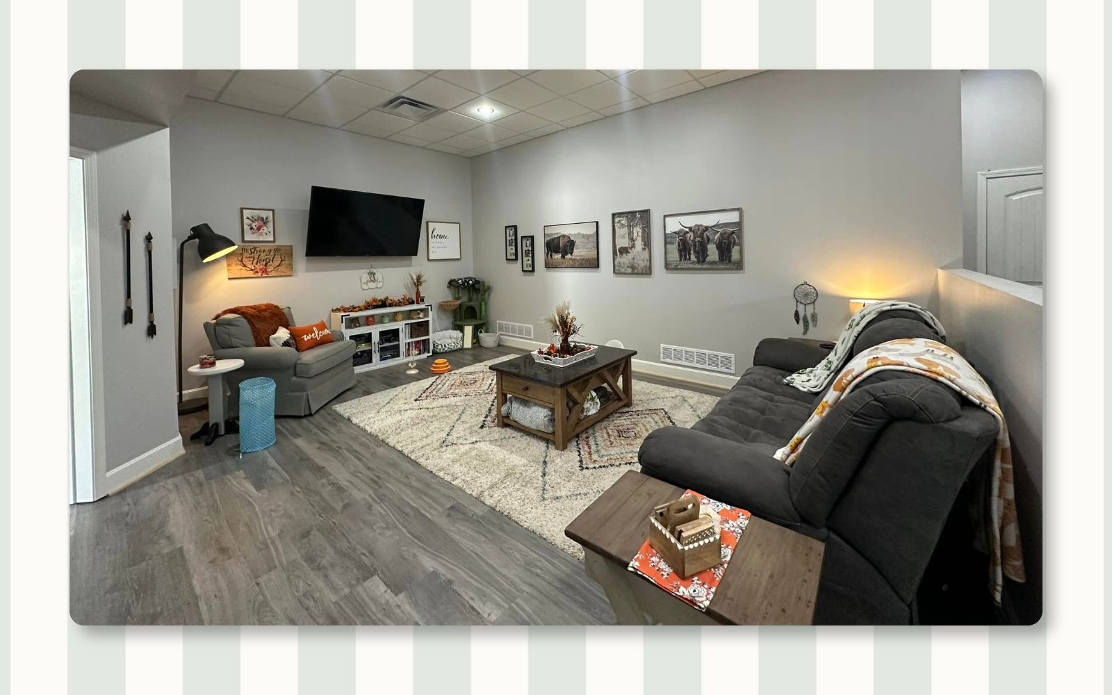 Residential family room cleaning completed by Tidy KC